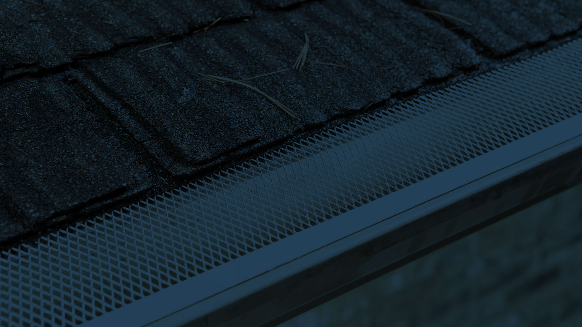 gutter-close-up-with-guard-installed-mars-pa