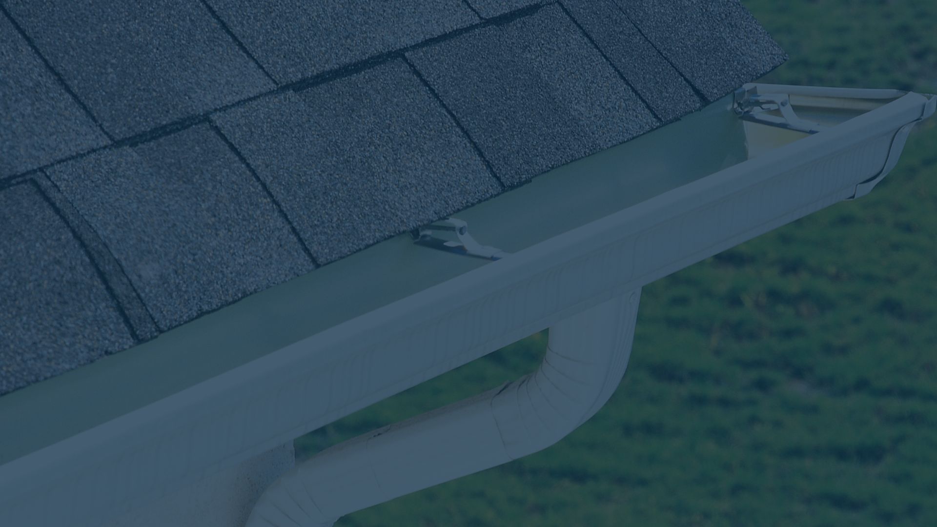 house-roof-close-up-with-gutter-installated-new-brighton-pa